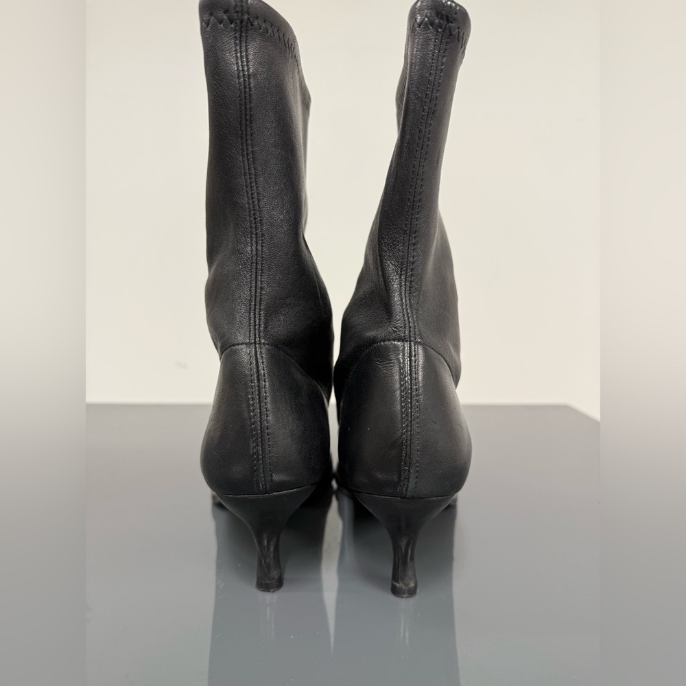 Stuart Weitzman Kitten Heel Boots Black Leather Booties EU 39 - Picture 5 of 10